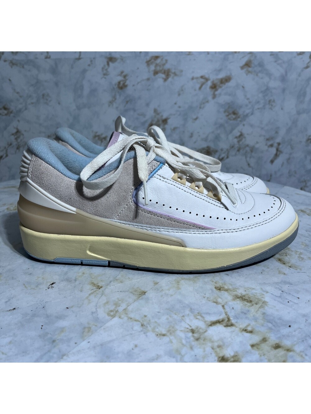 Air Jordan 2 Retro Low Women's Size 8 Shoes White Beige Blue Athletic Sneakers